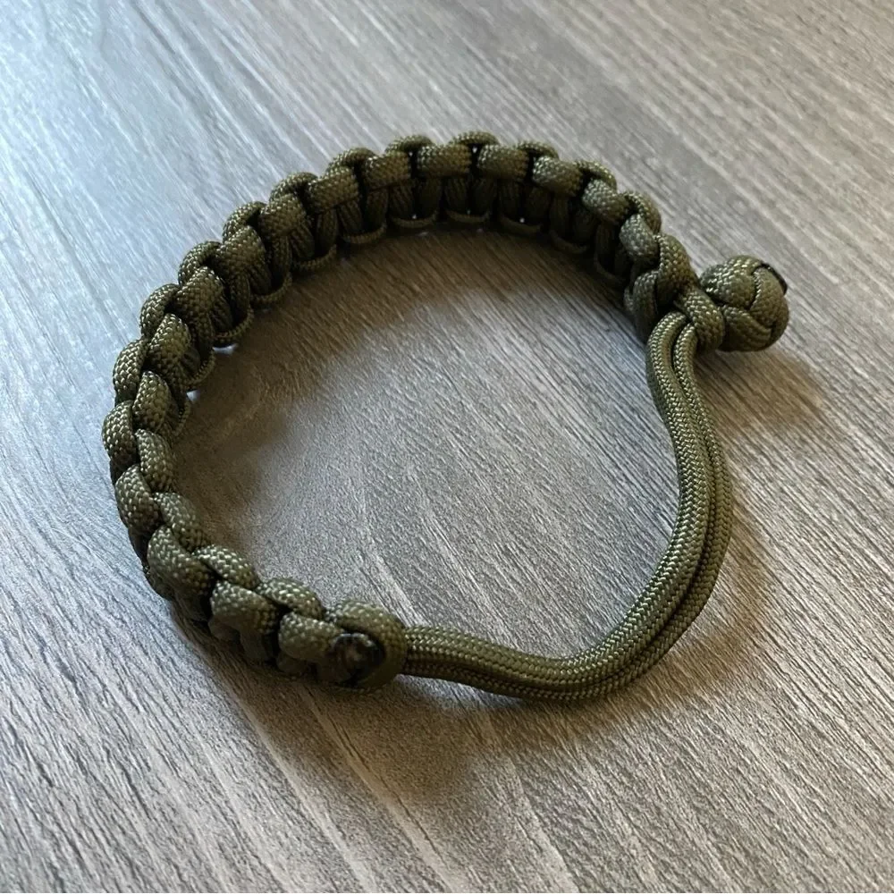 Cobra Paracord Bracelet NEW Unisex Olive Drab Green Adjustable Neutral